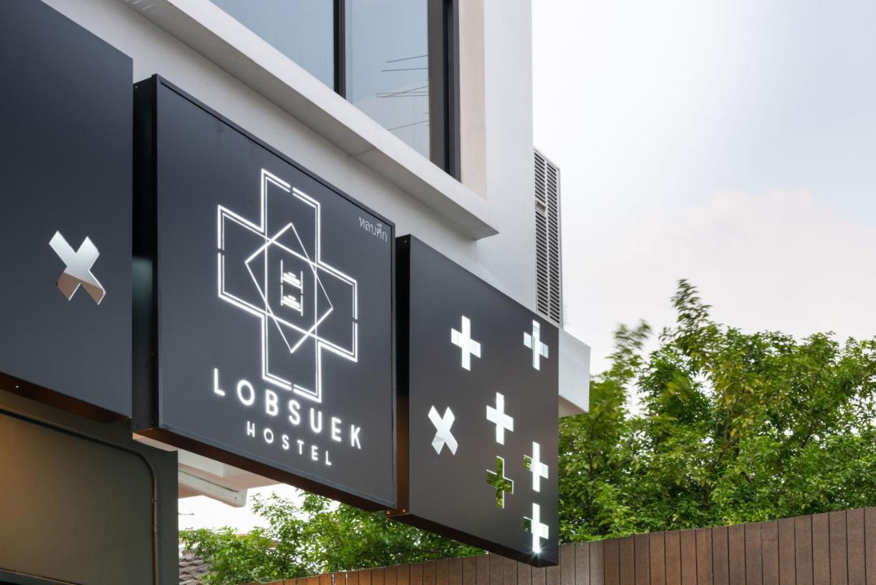 Lobsuek Hostel Bangkok Esterno foto